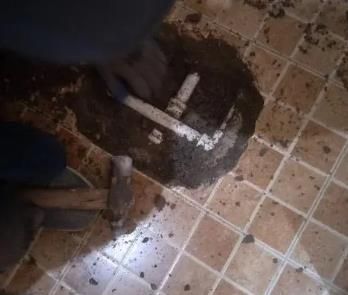 江汉卫生间漏水维修公司为您分享下卫生间渗水如何处理及注意事项