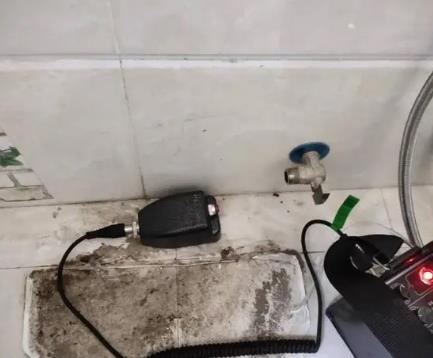 江汉屋顶漏水维修公司分享下卫生间漏水的危害及解决方法